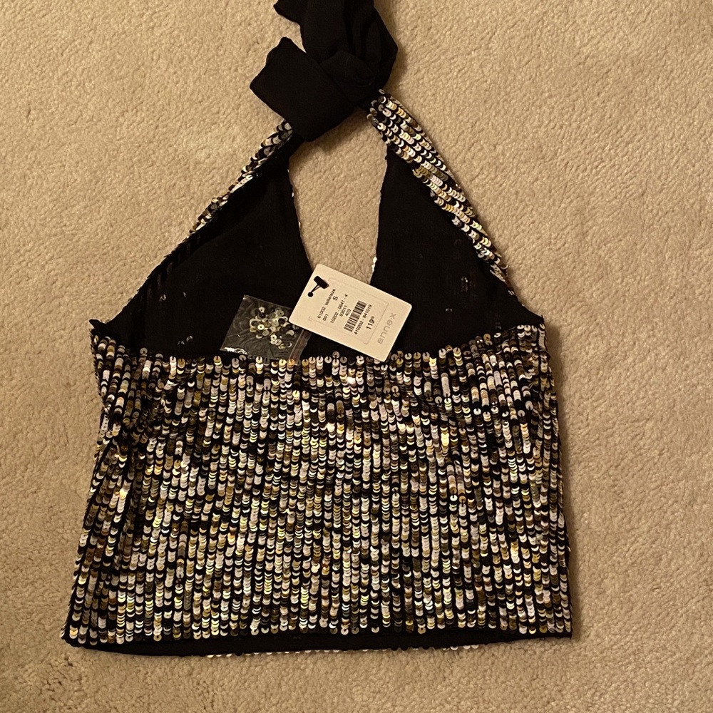 Halter top - Picture 4 of 4